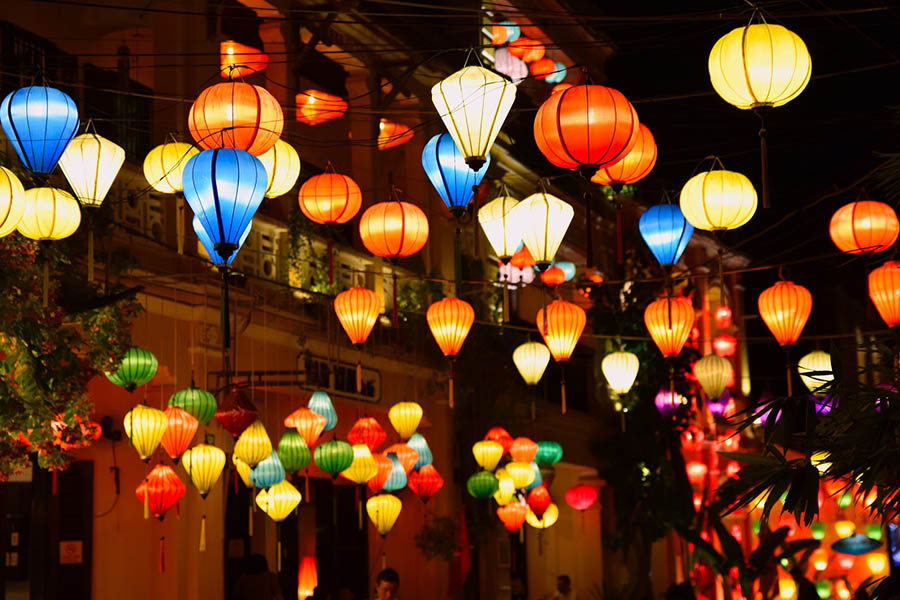 A Guide to the Hoi An Lantern Festival: When and How to Experience It A Guide to the Hoi An Lantern Festival: When and How to Experience It