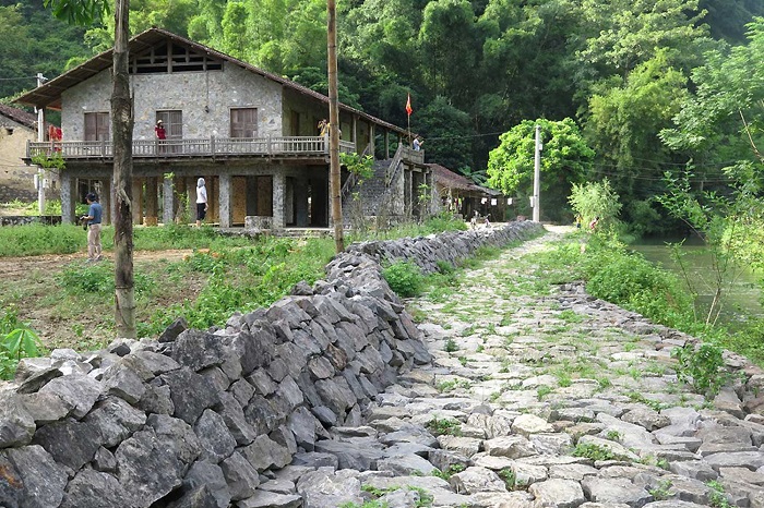 Khuoi Ky Ancient Stone Village – The Timeless Charm of a Century-Old Village in Cao Bang Khuoi Ky Ancient Stone Village – The Timeless Charm of a Century-Old Village in Cao Bang